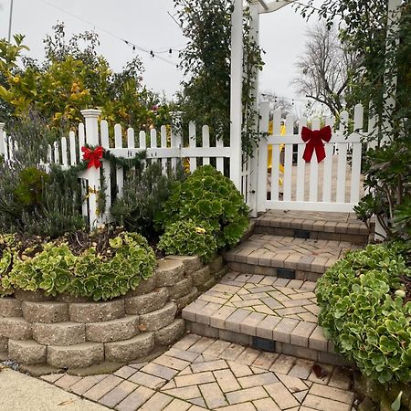 English Rose Garden Cottage Near Roseville, Ca Citrus Heights Bagian luar foto