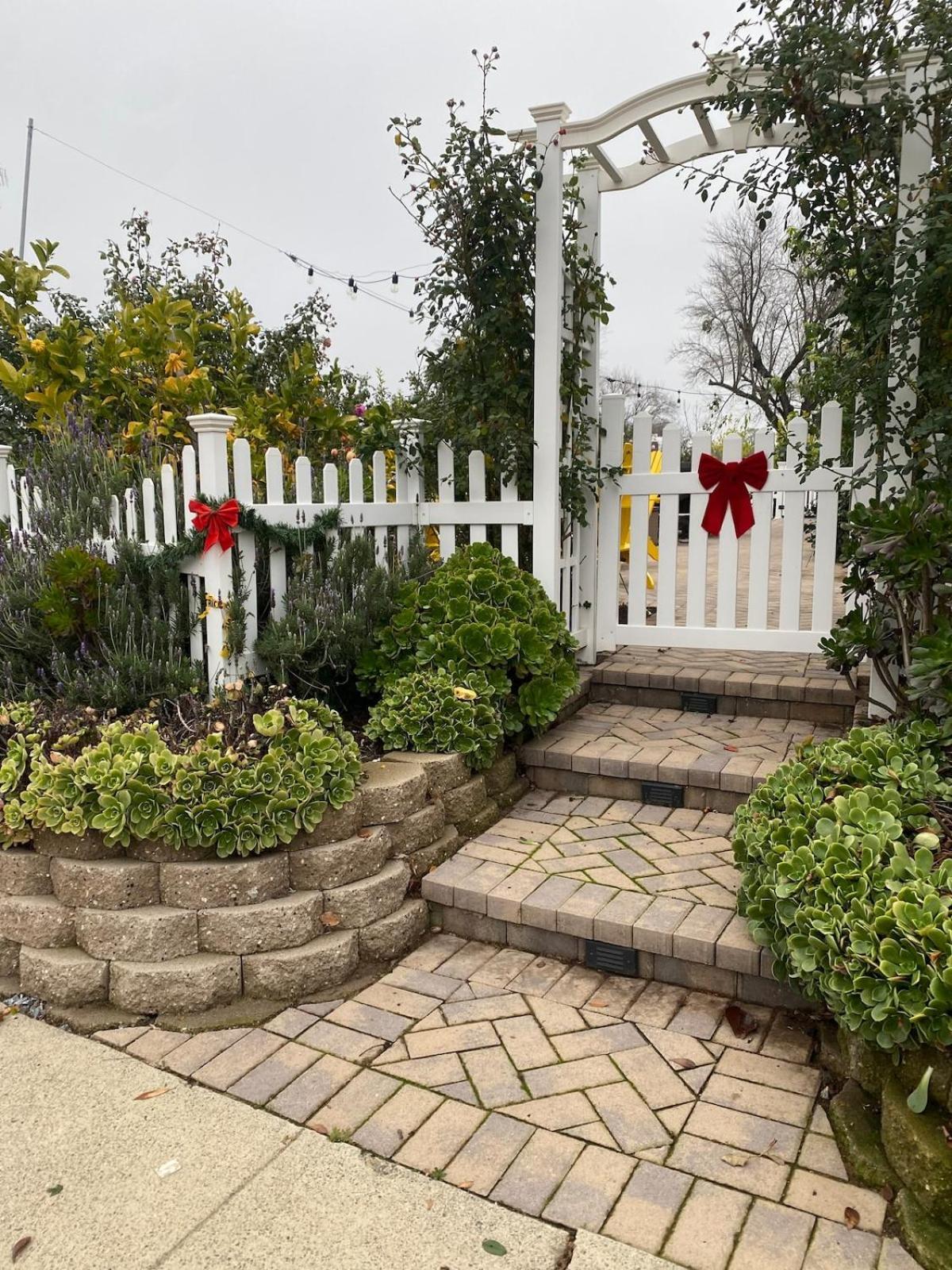 English Rose Garden Cottage Near Roseville, Ca Citrus Heights Bagian luar foto